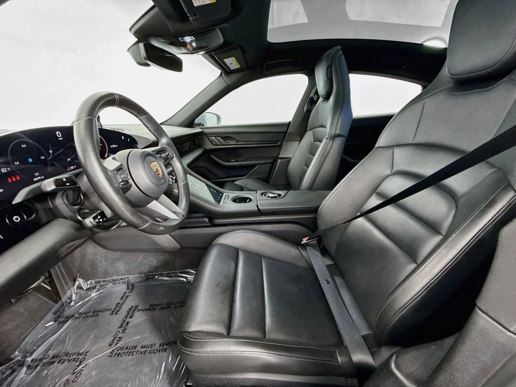 Used 2023 White Porsche Base image 21