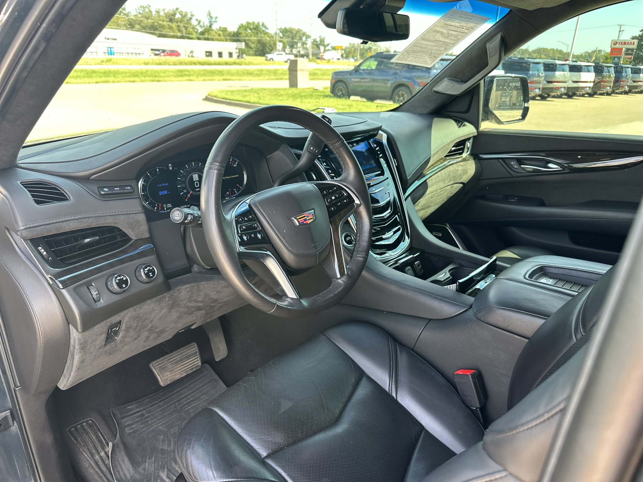 Used 2019 Shadow Metallic Cadillac Platinum image 2