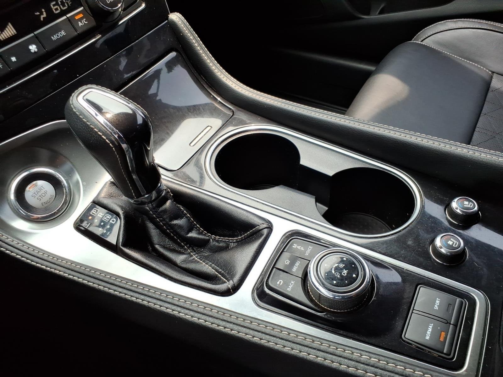 Used 2018 Super Black Nissan Platinum image 21