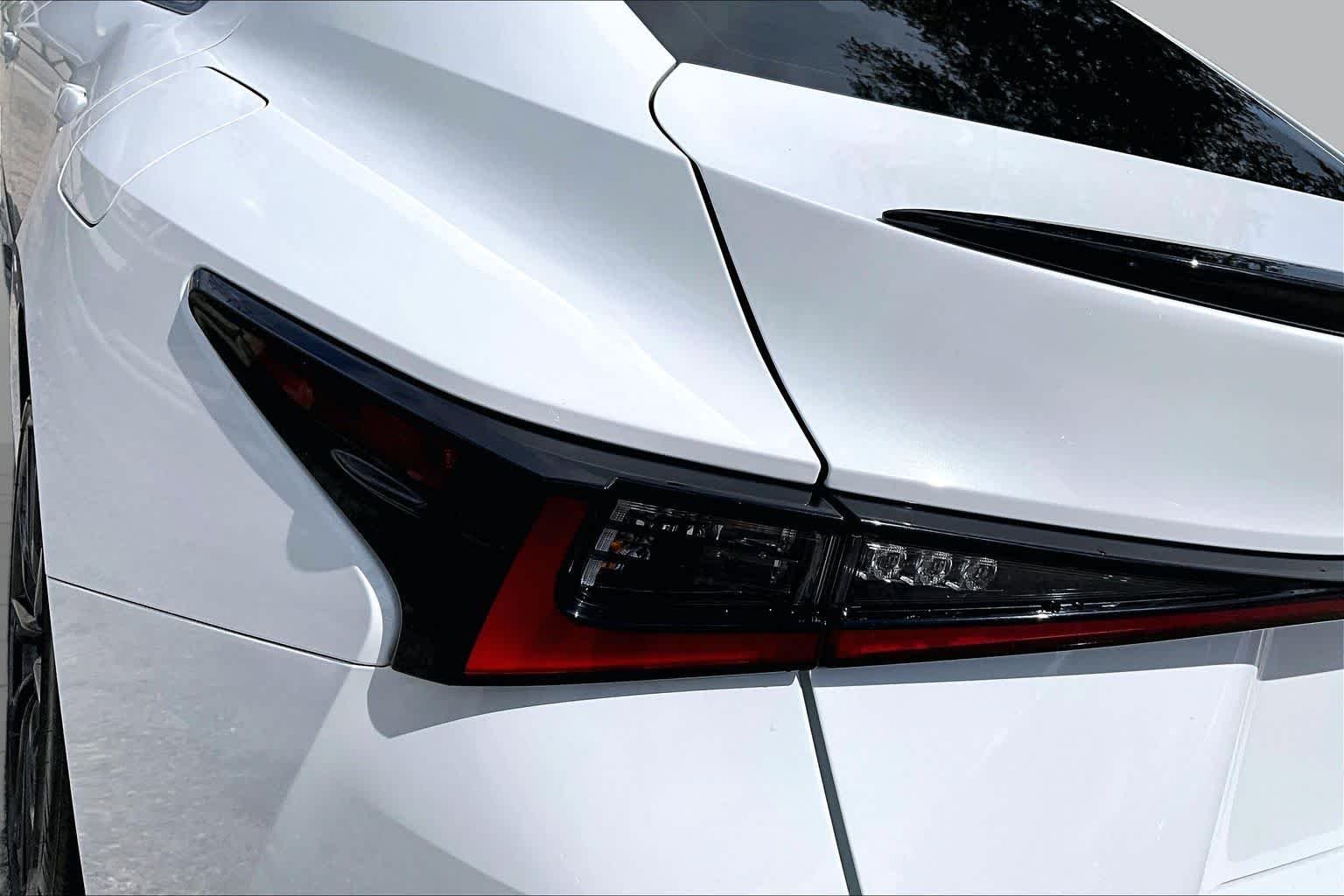 Used 2024 Ultra White Lexus F SPORT Design image 29