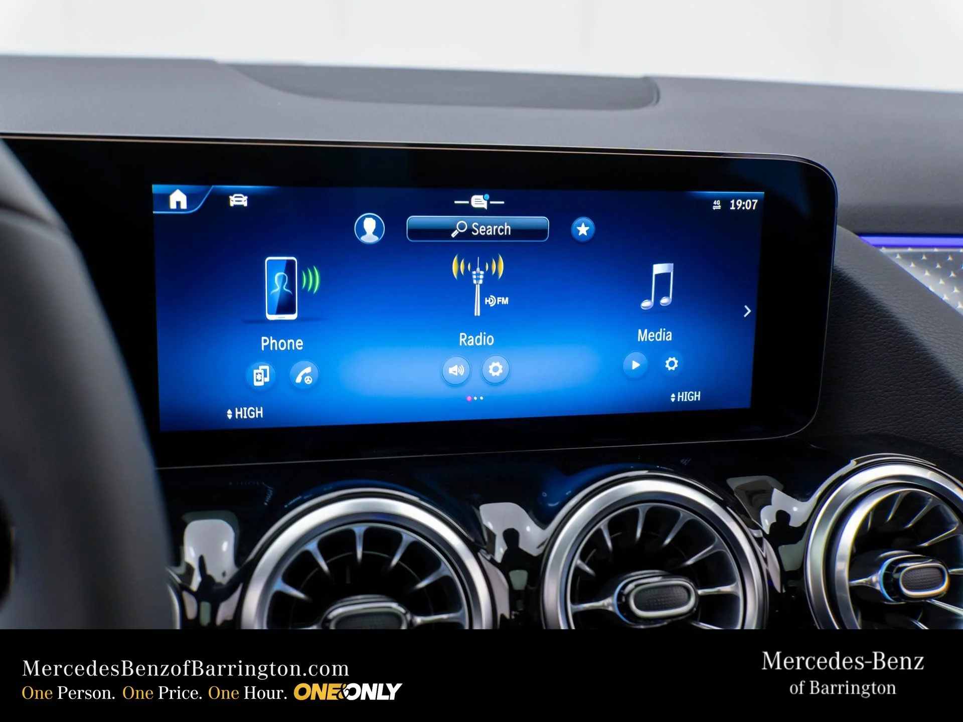 New 2026 Black Mercedes-Benz GLA 250 image 25