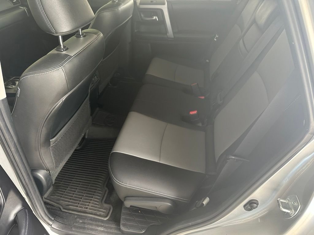 Used 2019 Silver Toyota SR5 Premium image 29
