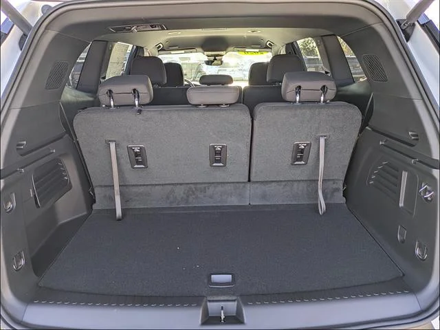 2026 GMC Acadia Elevation - Photo 13