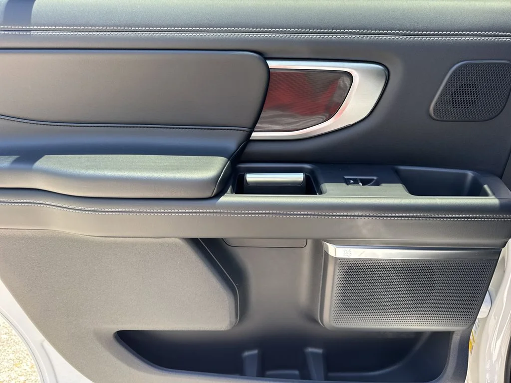 New 2026 White Ford Platinum image 22
