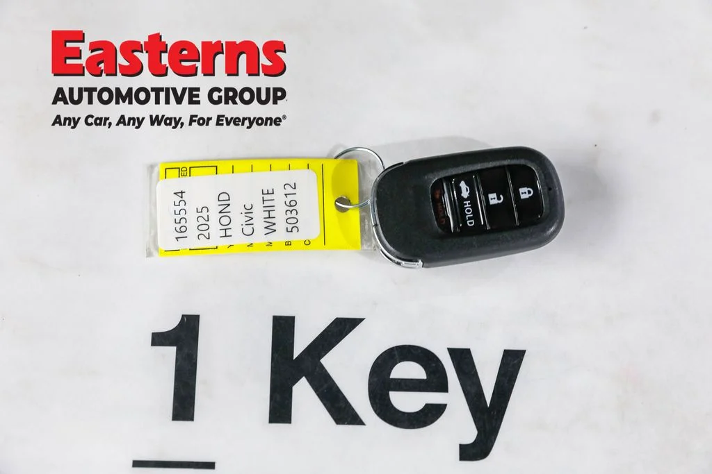Used 2025 White Honda LX image 22