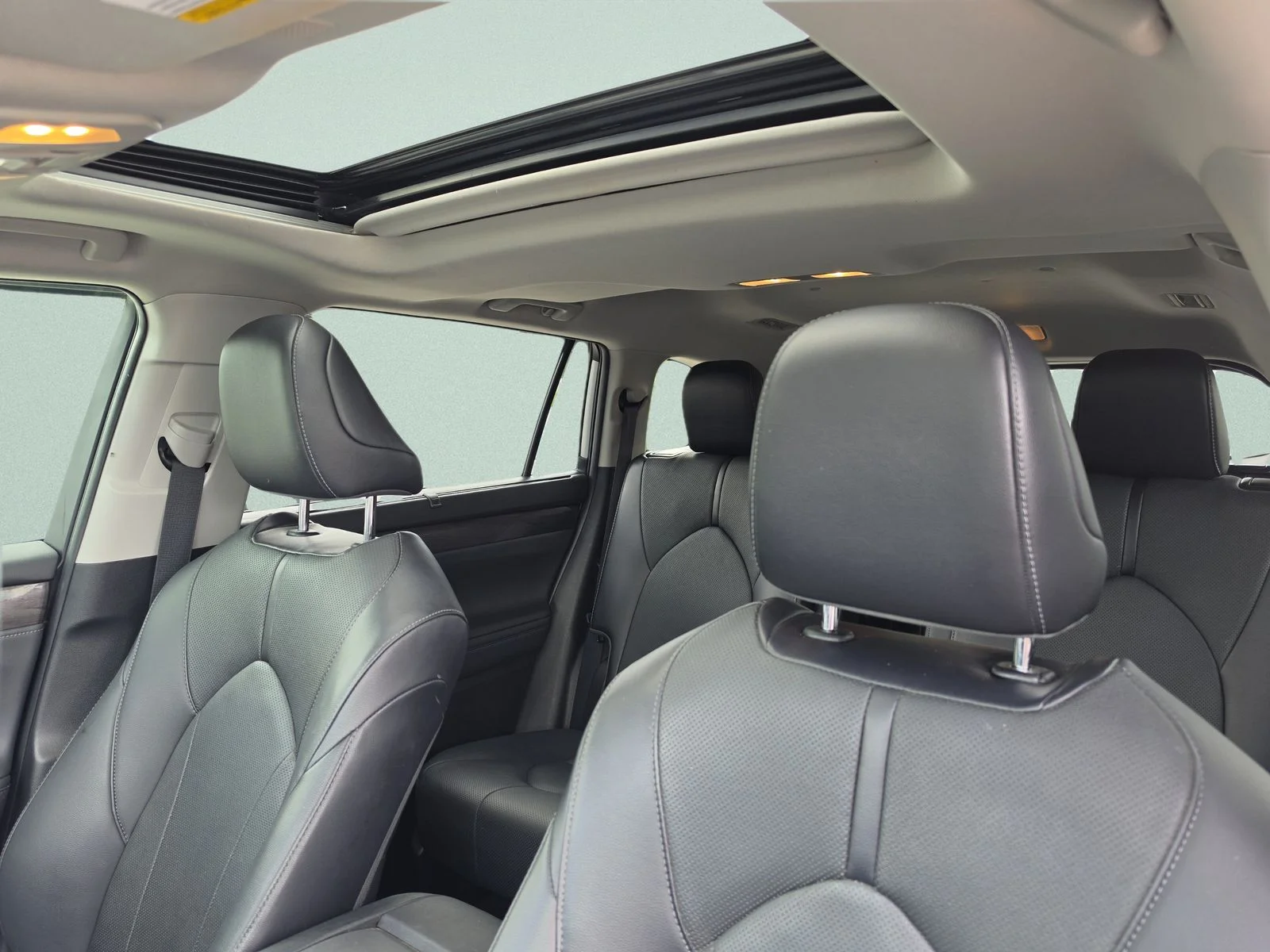 Used 2022 Silver Toyota Limited image 29