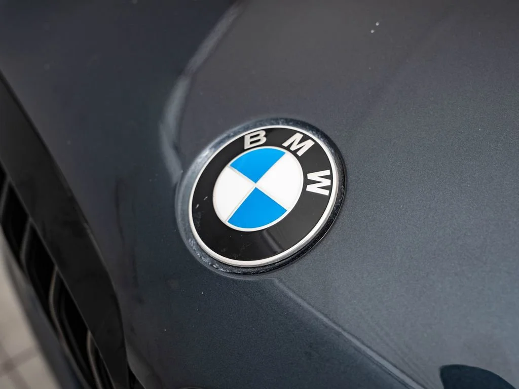 Used 2022 Arctic Gray Metallic BMW M50i image 3