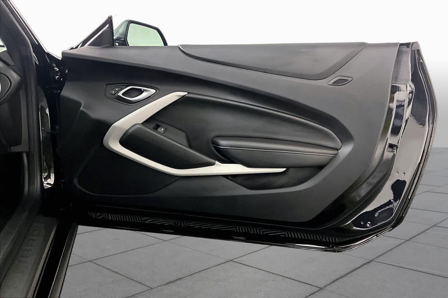 Used 2019 Black Chevrolet 1LT image 20