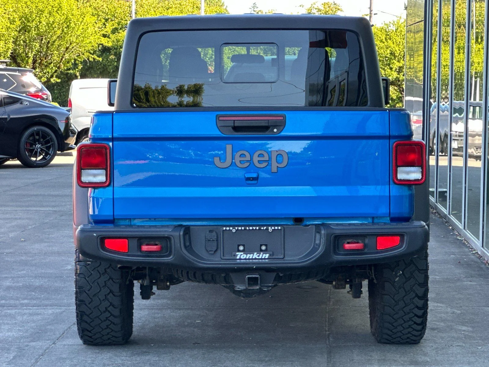 Used 2020 Hydro Blue Pearlcoat Jeep Rubicon image 4
