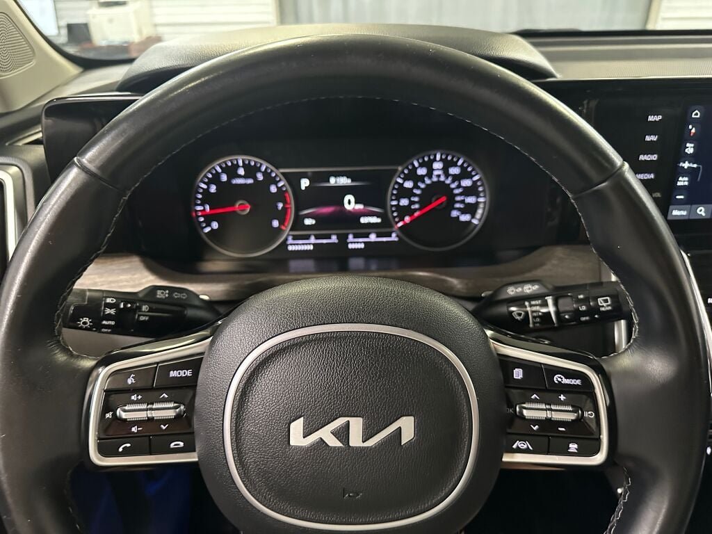 2022 Kia Sorento X-Line EX - Photo 10
