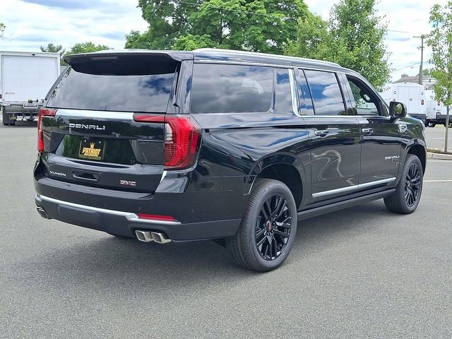 2026 GMC Yukon XL Denali - Photo 18