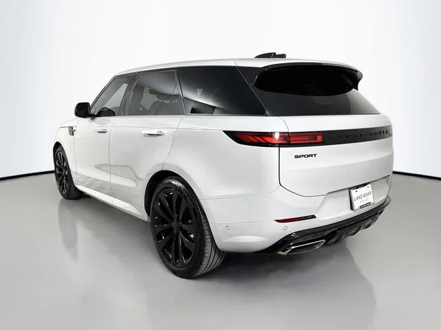 Used 2026 Gray Land Rover Dynamic SE image 7