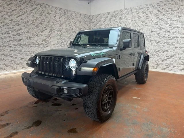 Used 2023 Sting-Gray Clearcoat Jeep Sport image 3
