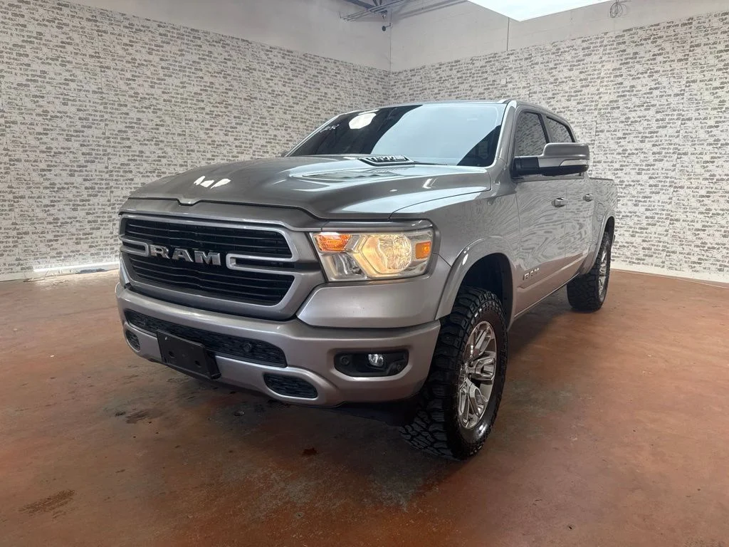 Used 2022 Billet Silver Metallic Clearcoat Ram Laramie image 3