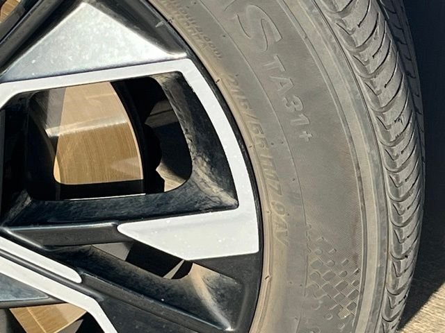 Certified Used 2025 White Hyundai SEL image 6