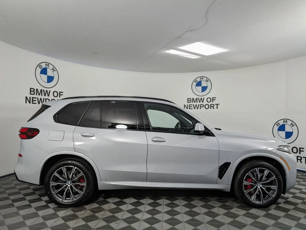 New 2026 Brooklyn Grey Metallic BMW xDrive40i image 5