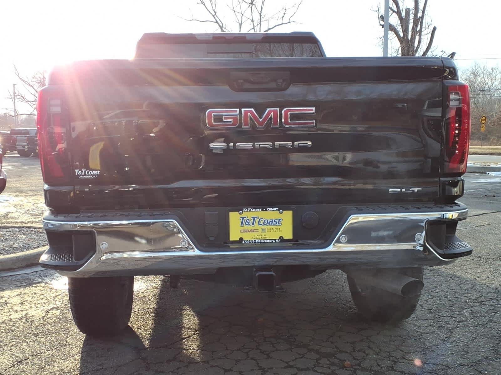 New 2026 Onyx Black GMC SLT image 5