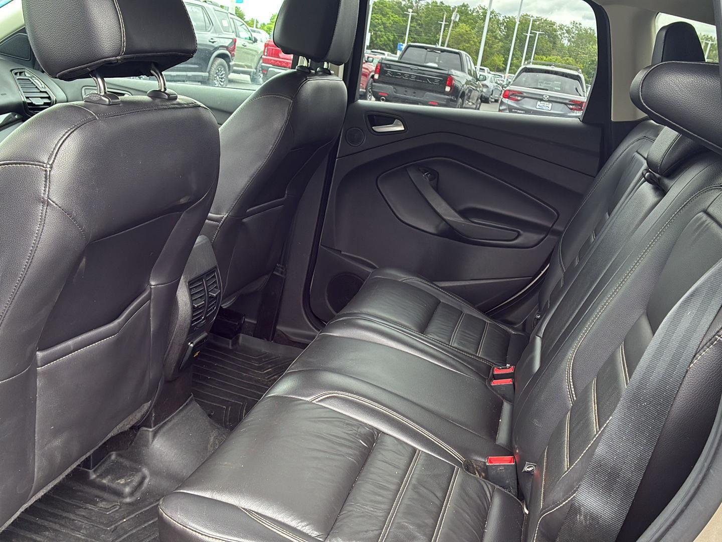 Used 2017 White Gold Ford Titanium image 10
