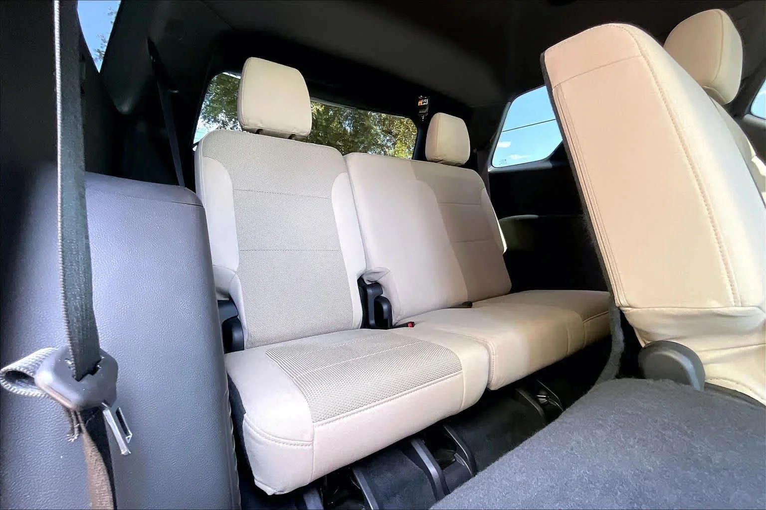 Used 2023 Sterling Gray Metallic Chevrolet LS image 28