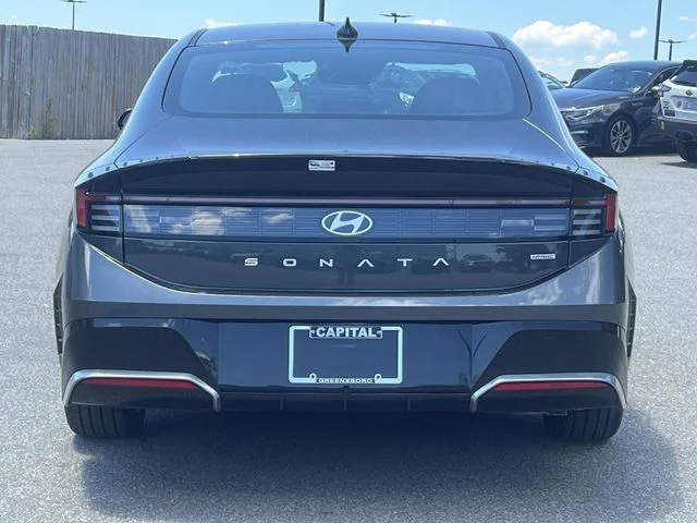 Used 2026 Gray Hyundai SEL Sport image 12