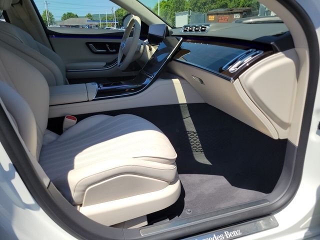 Certified Used 2022  Mercedes-Benz S 580 image 12