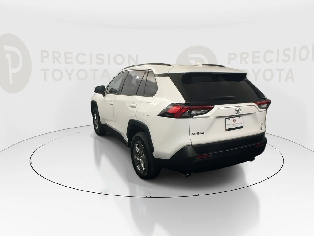 Used 2025 Ice Toyota XLE image 15