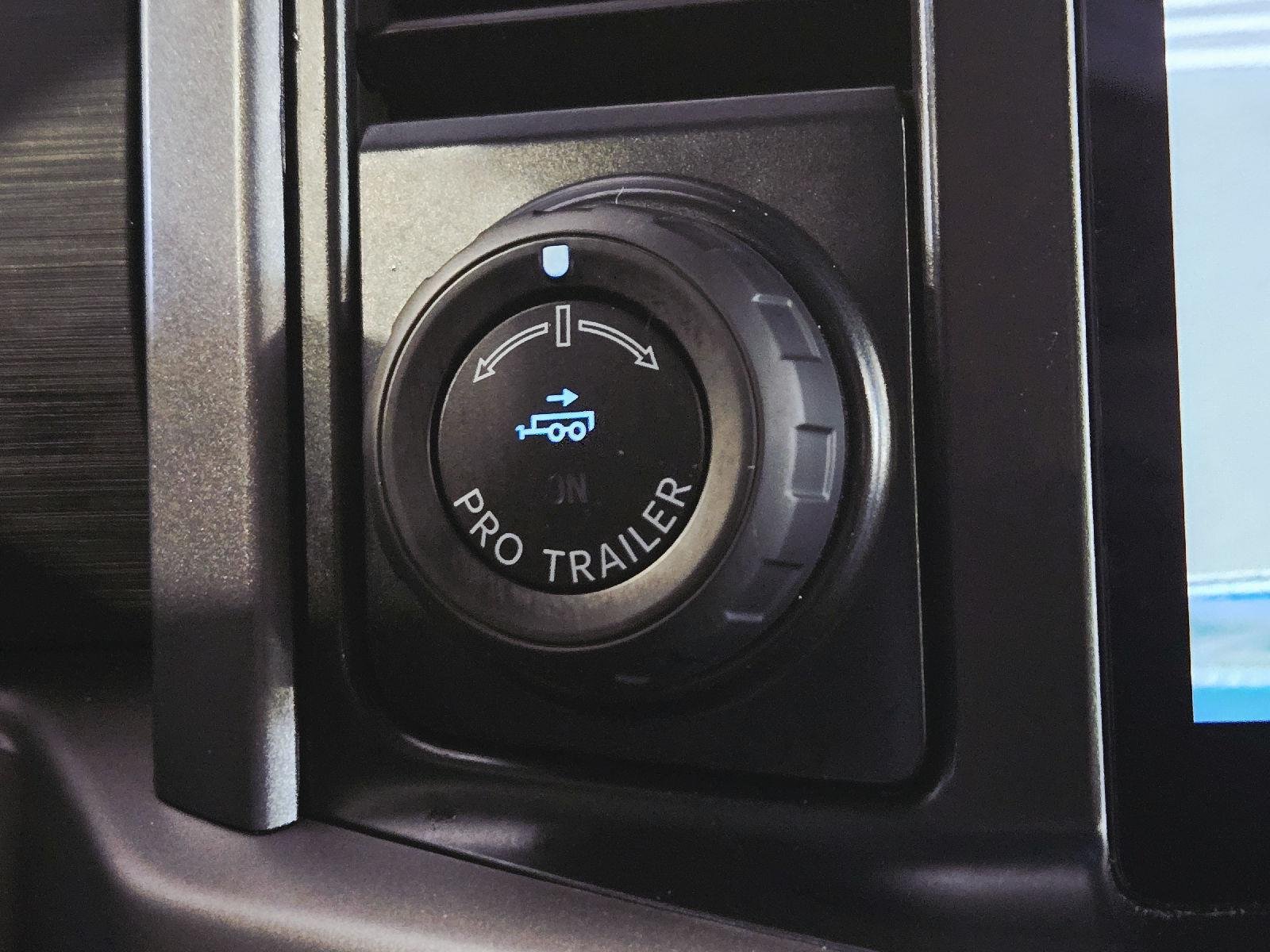 Used 2025 Atlas Blue FORD XLT image 35