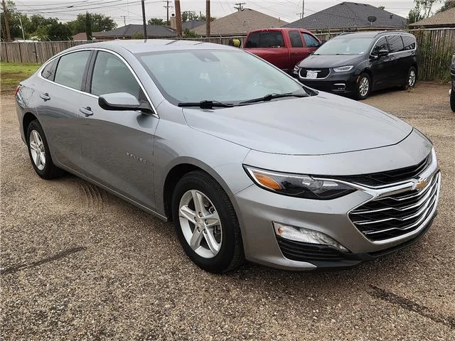 Used 2024 Gray Chevrolet 1LT image 5