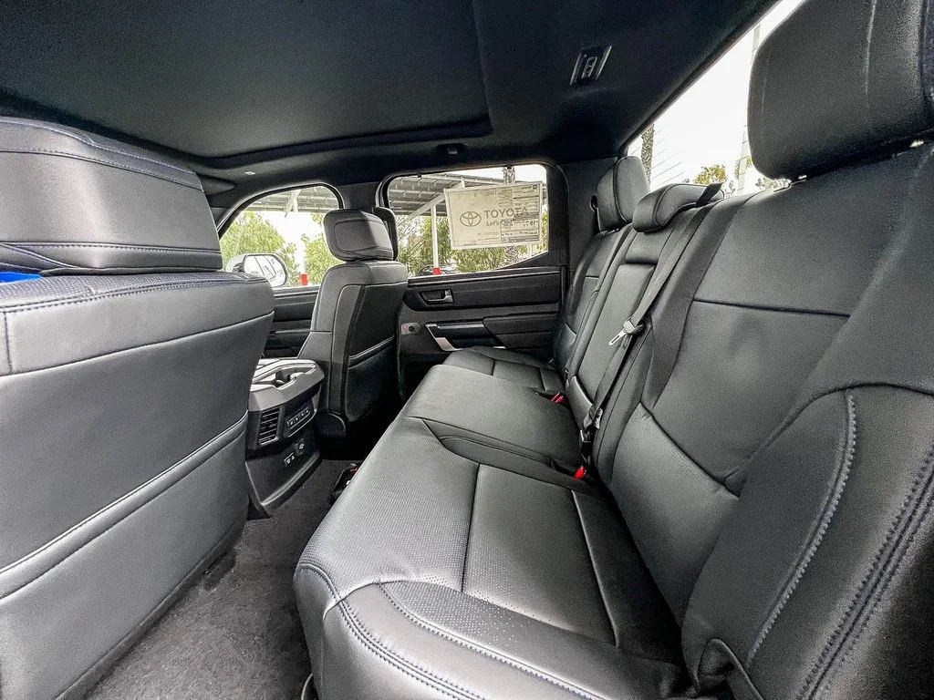 2026 Toyota Tundra Platinum - Photo 17