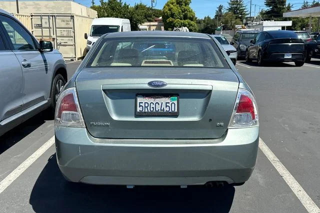 Used 2006 Titanium Green Metallic Ford SE image 7