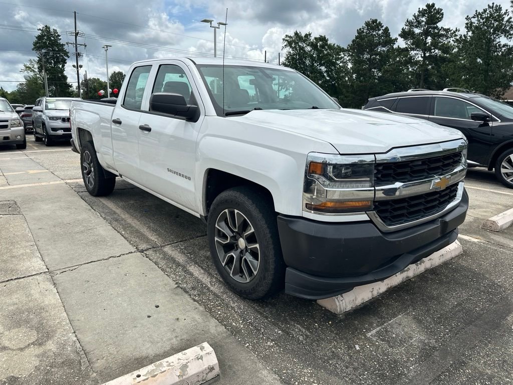 Used 2017 White Chevrolet WT image 1