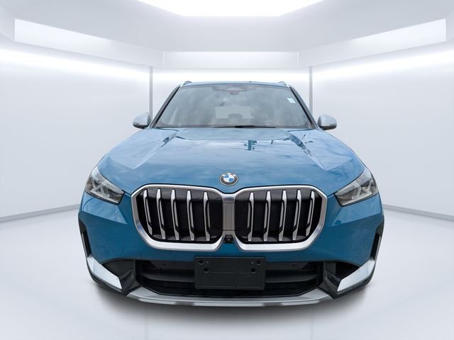 Used 2023 Blue BMW xDrive28i image 8