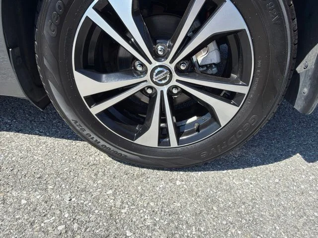 2022 Nissan Sentra SV - Photo 19