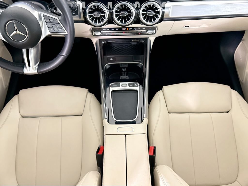 Certified Used 2026 Polar White Mercedes-Benz GLB 250 image 16