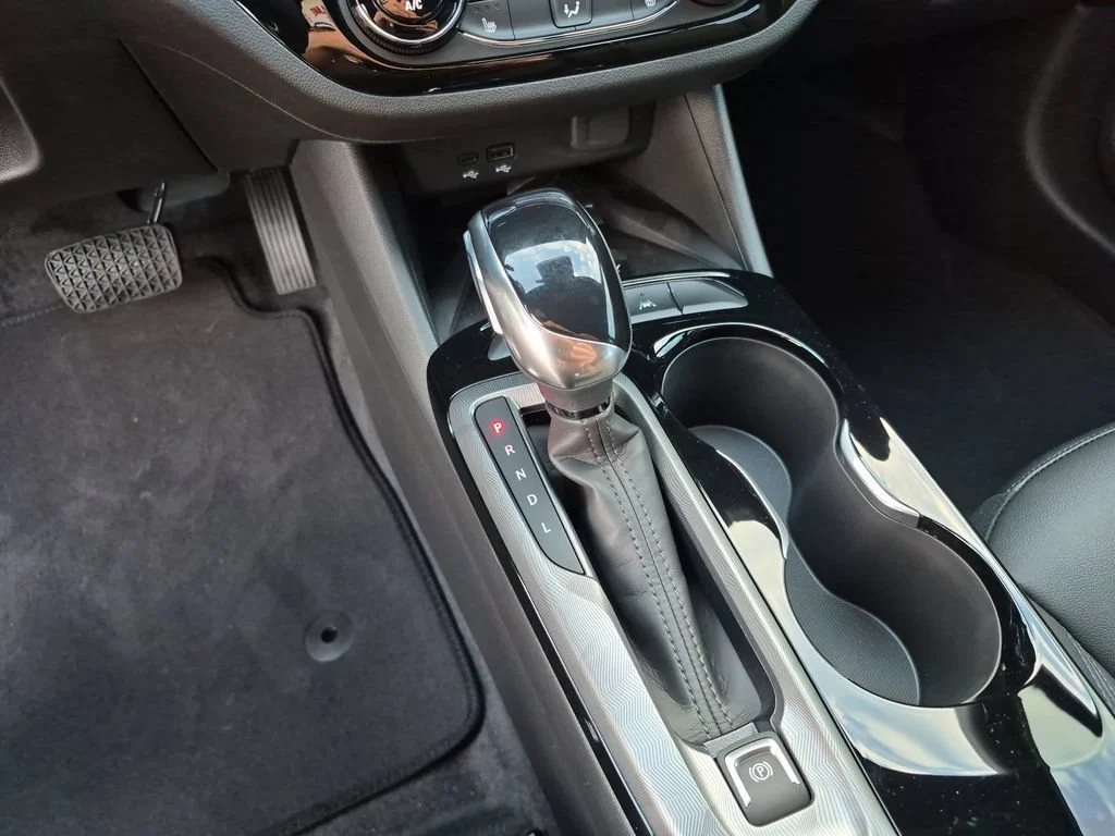 2026 Buick Envista Sport Touring - Photo 30