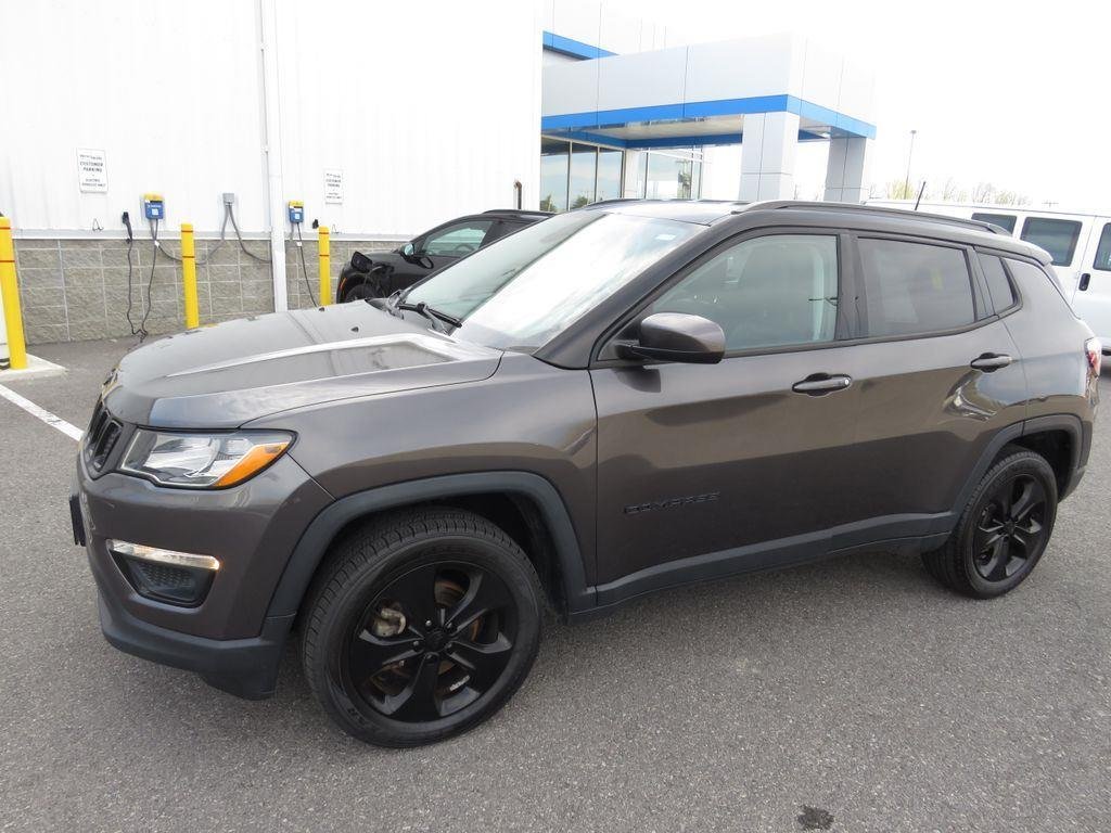 Used 2019 Granite Crystal Metallic Clear Jeep Altitude image 13