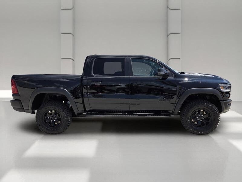 New 2026 Diamond Black Crystal Pearl-Coat Exterior Paint RAM RHO 4X4 CREW CAB 5