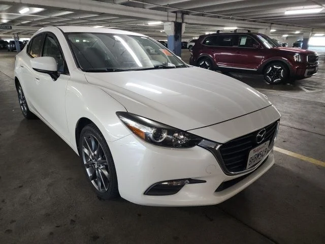 Used 2018 White Mazda Touring image 1