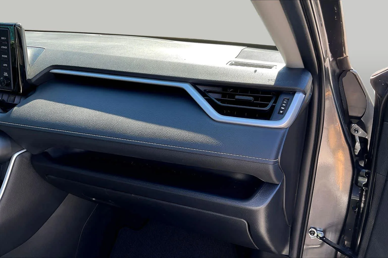 Used 2020 Magnetic Gray Metallic Toyota LE image 18