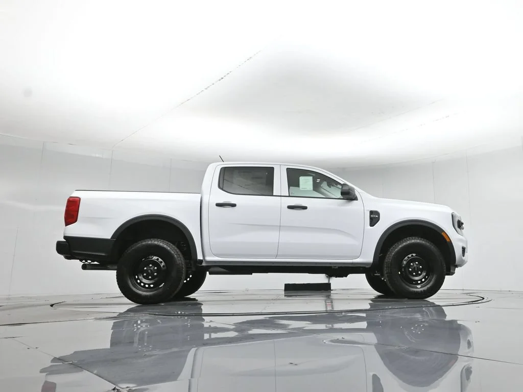 New 2026 Oxford White Ford XL image 45
