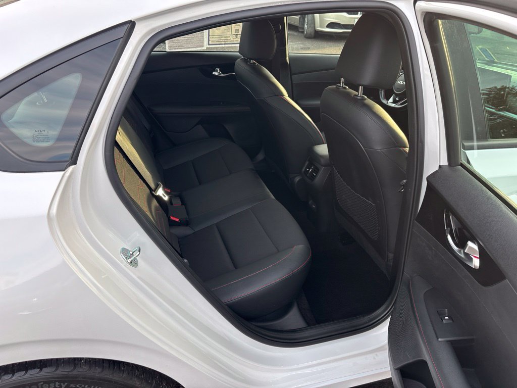 Used 2024 White Kia GT image 24
