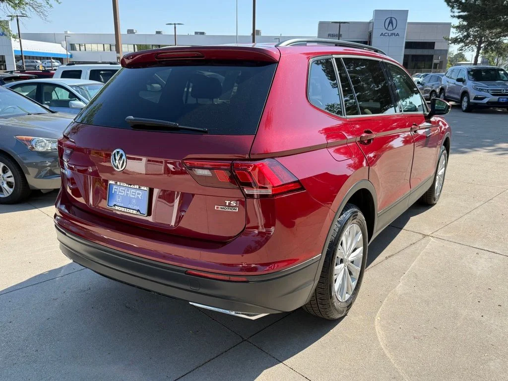 Used 2018 Cardinal Red Metallic Volkswagen 2.0T S image 4