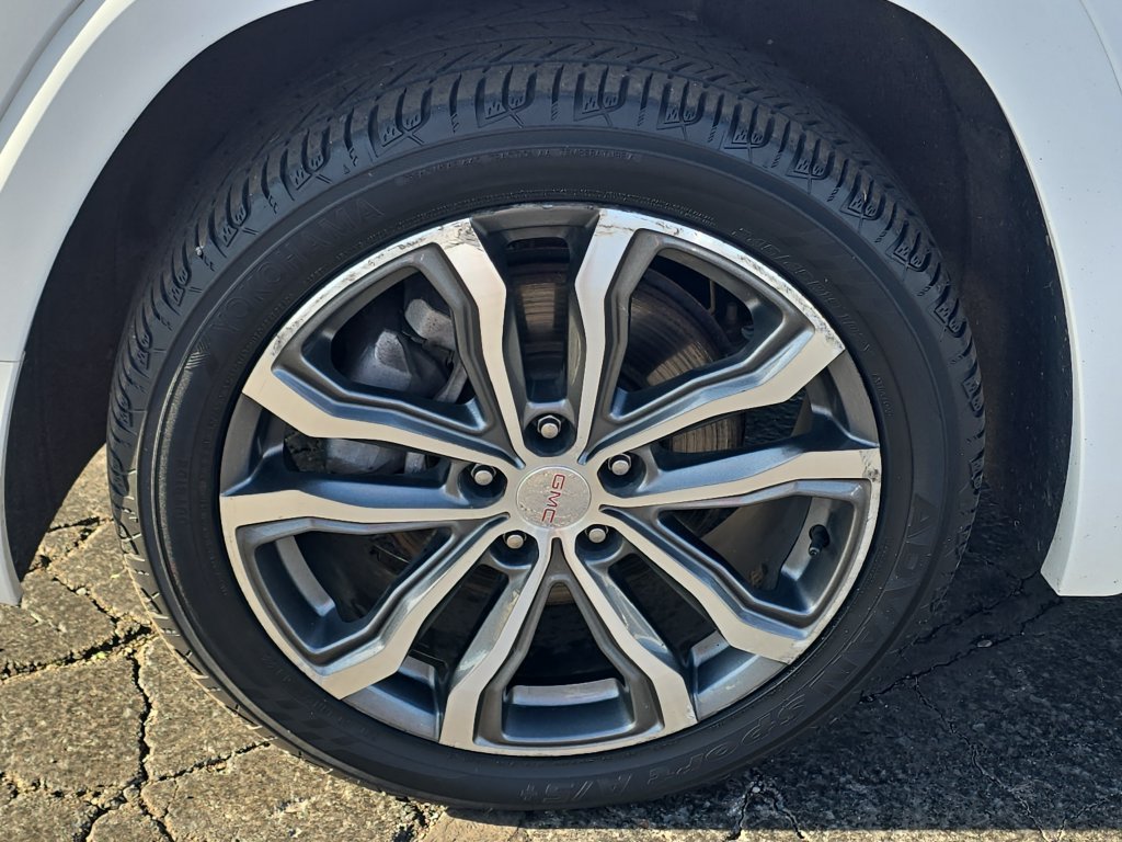 Certified Used 2019 SUMMIT WHITE GMC Denali image 35