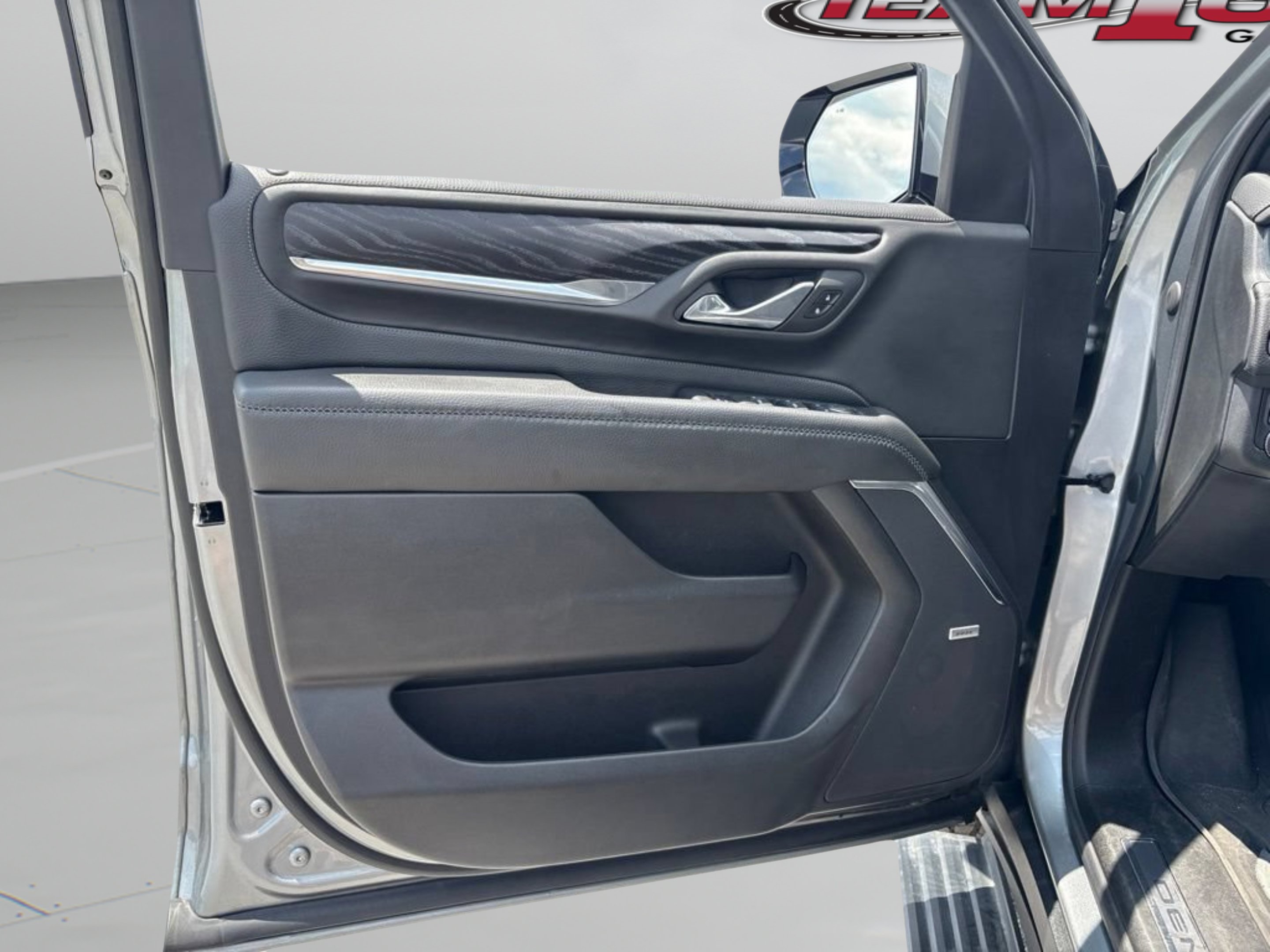 Used 2023 Sterling Metallic GMC Denali image 22