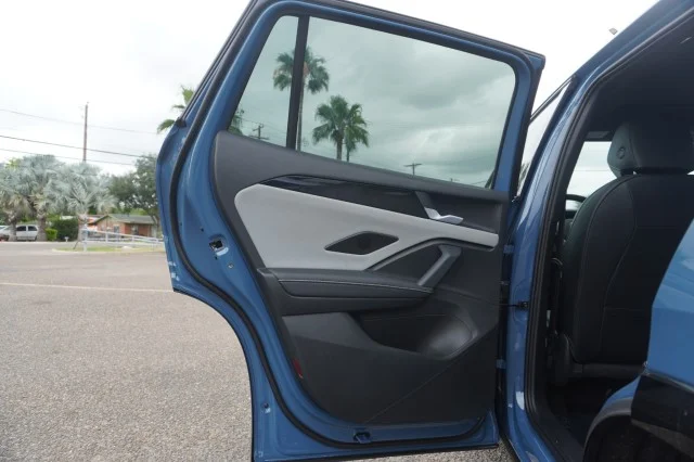 New 2026 Monterey Blue Pearl Volkswagen 2.0T SE image 21