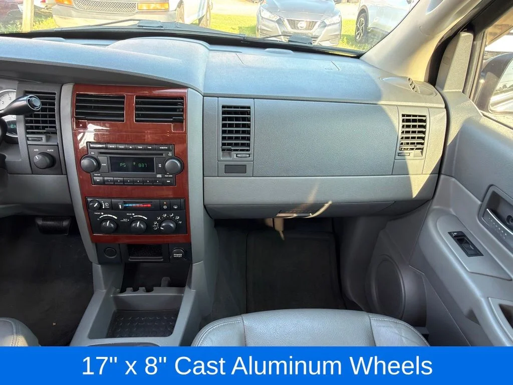 Used 2004 Black Dodge SLT image 17