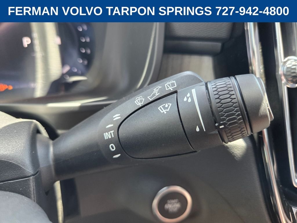 New 2026 Crystal White Volvo Plus image 31
