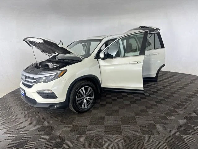 Used 2018 White Honda EX-L image 12