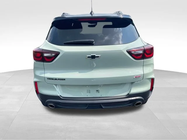 Used 2024 Cacti Green Chevrolet RS image 4
