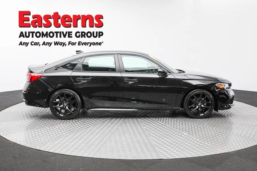 Used 2022 Black Honda Sport image 4